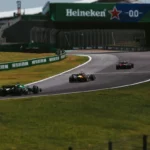 Antonelli vs Hamilton in Formula 1: How Mercedes Rivalry Turns Pressure Into Strategy