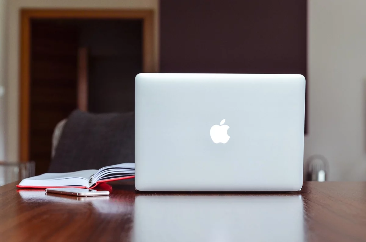 Apple Event Live Blog: What the Folding iPhone and New Wearables Could Mean