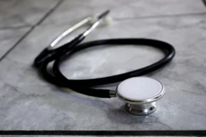 Hormone Replacement Therapy Blood Clot Risk: What the Evidence Shows