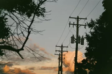 How Utility Crews Restore Power After Michigan Storms: What to Expect and How to Stay Safe