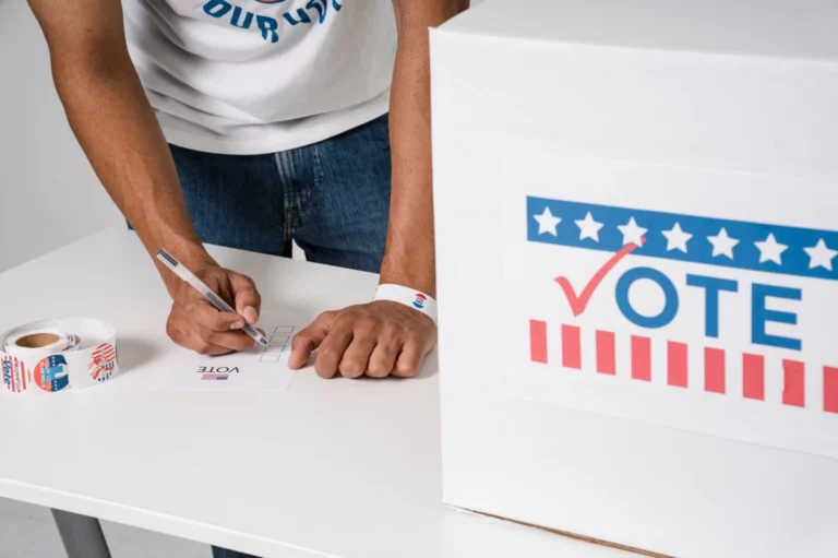 Inside Massachusetts’ 2026 Primary: The Markey–Moulton Contest and What It Signals