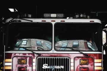 Recalling the heroism of FDNY firefighters at ground zero on 9/11 | 60 Minutes Archive