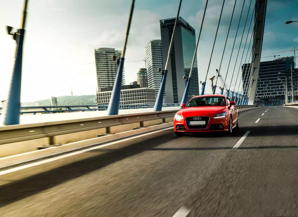 Sterling's Dangerous Driving Admission After M3 Crash: Legal Meaning and Road Safety Lessons