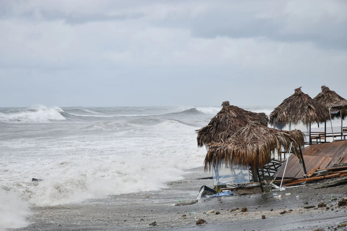 Tropical Storm Edouard threatens Louisiana, Texas coasts