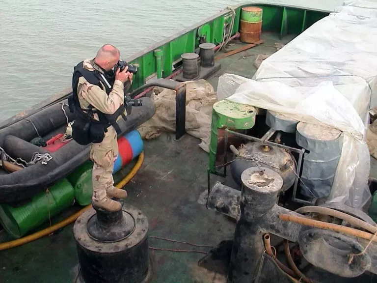 US Military Sinks Gang-Linked Vessel in Eastern Pacific Interdiction
