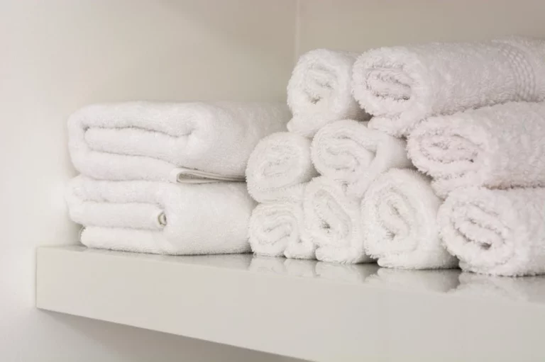 How Cheaters Get Caught: What Laundry Habits Really Reveal