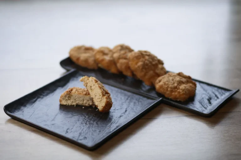How to Make Oatmeal Taste Like Dessert Without Overdoing the Sugar