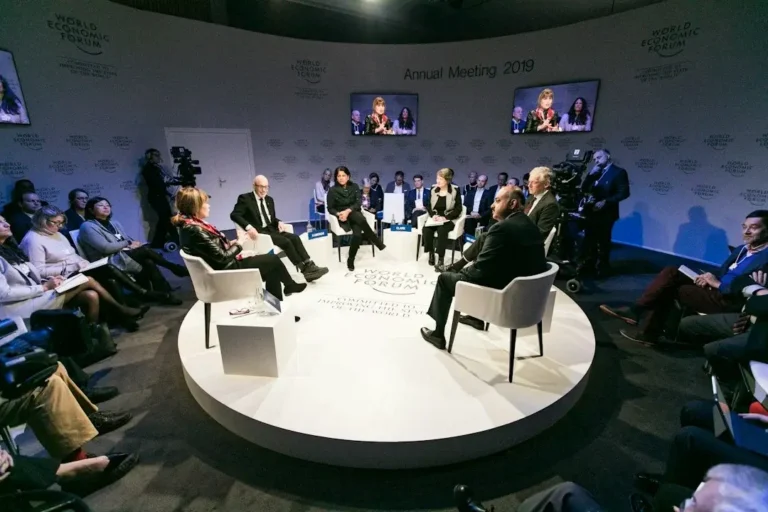 IMF Summit Walkout Over Russia Shows the Limits of Neutral Finance