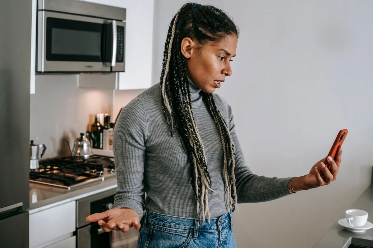 Why Airbnb Hosts Are Fighting the End of Guest Chores